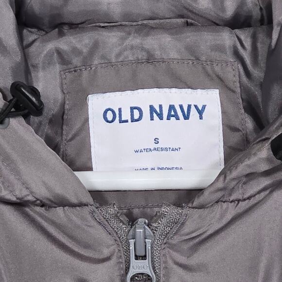 Old Navy Men's Gray Hooded Puffer Jacket. Size S - Picture 4 of 5